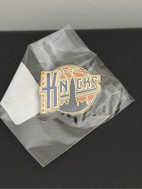 Kith New York Knicks Pin Style 1